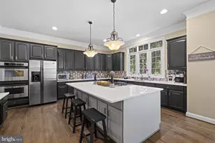 5958 Cody Spring Pl, Haymarket, VA 20169 - Photo 30