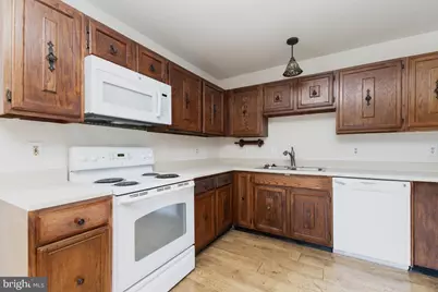 5308 Macwood Drive, Woodbridge, VA 22193 - Photo 8
