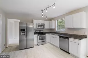 3429 Lacrosse Ct, Woodbridge, VA 22193 - Photo 16