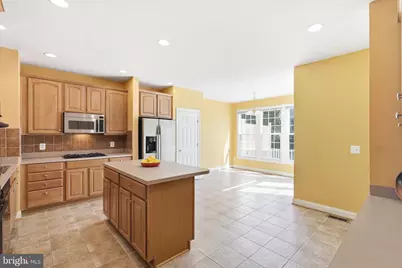 6830 Witton Circle, Gainesville, VA 20155 - Photo 8