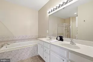 6830 Witton Cir, Gainesville, VA 20155 - Photo 16