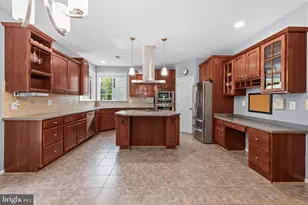 5680 Caribbean Ct, Haymarket, VA 20169 - Photo 8