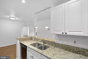 14162 Cuddy Loop, Woodbridge, VA 22193 - Photo 10