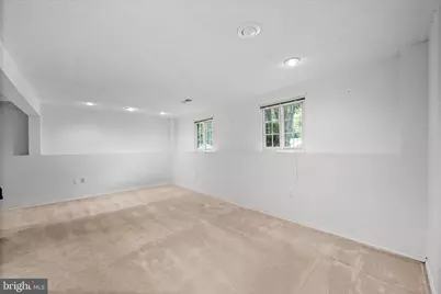 15912 Uppsala Court, Woodbridge, VA 22191 - Photo 16