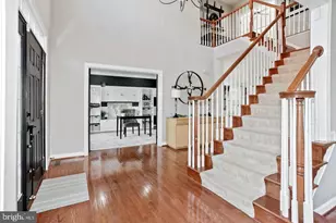5401 Tomlinson Dr, Woodbridge, VA 22192 - Photo 4