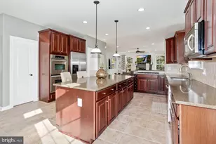 5401 Tomlinson Dr, Woodbridge, VA 22192 - Photo 12