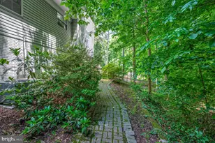 11837 Parliament Dr, Woodbridge, VA 22192 - Photo 46