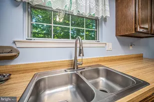 11837 Parliament Dr, Woodbridge, VA 22192 - Photo 22