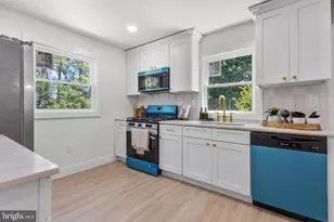1304 Cobb Ct, Woodbridge, VA 22191 - Photo 6