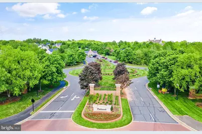 6726 Edgartown Way, Gainesville, VA 20155 - Photo 8