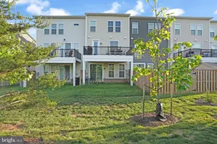 14470 Nebbiolo Dr, Gainesville, VA 20155 - Photo 2