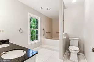 12203 Ashley Ct, Manassas, VA 20112 - Photo 16