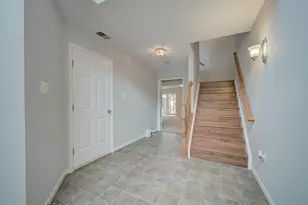 8241 Humphrey Ln, Manassas, VA 20109 - Photo 6