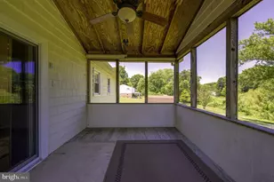 3891 Dominion Dr, Dumfries, VA 22026 - Photo 16