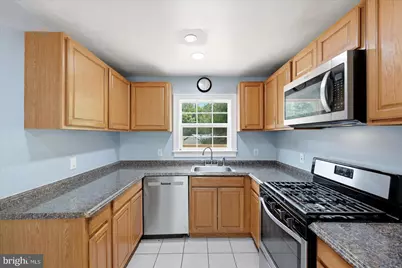 5388 Shamus Court, Woodbridge, VA 22193 - Photo 2