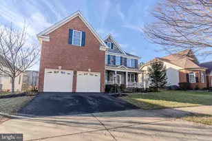 15316 Admiral Baker Circle, Haymarket, VA 20169 - Photo 2