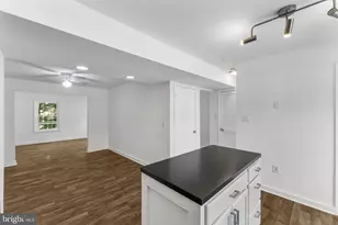 2857 Bowes Ln, Woodbridge, VA 22193 - Photo 12