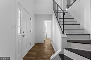 2857 Bowes Ln, Woodbridge, VA 22193 - Photo 4