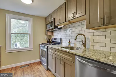 9438 Abingdon Court, Manassas, VA 20109 - Photo 2