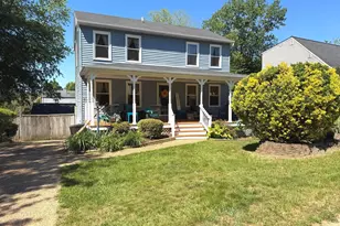 5665 Roundtree Dr, Woodbridge, VA 22193 - Photo 2