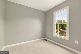 13581 Castlebridge Ln, Woodbridge, VA 22193 - Photo 32