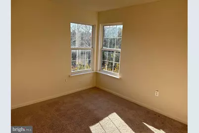 6821 Hollow Glen Court, Gainesville, VA 20155 - Photo 20