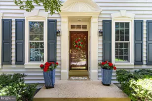 7726 Virginia Oaks Dr, Gainesville, VA 20155 - Photo 2
