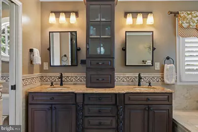 7726 Virginia Oaks Drive, Gainesville, VA 20155 - Photo 36