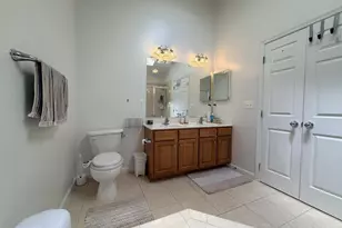 4256 Hudson River Ct, Dumfries, VA 22025 - Photo 18