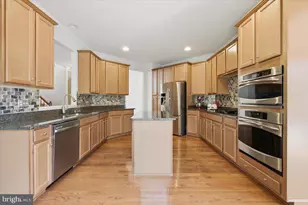 11912 Ricketts Battery Dr, Bristow, VA 20136 - Photo 10