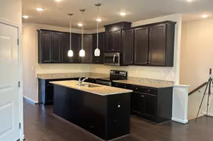 13937 Hollow Wind Way, Woodbridge, VA 22191 - Photo 6