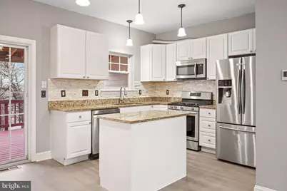 16865 Brandy Moor Loop, Woodbridge, VA 22191 - Photo 6