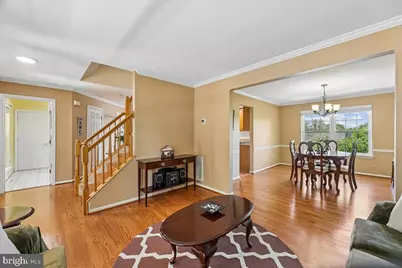 5722 Rhode Island Drive, Woodbridge, VA 22193 - Photo 8