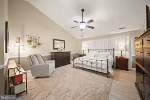 9009 Paddington Ct, Bristow, VA 20136 - Photo 32