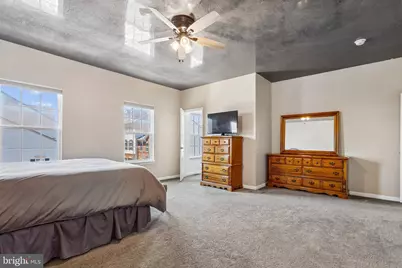 7504 Brunson Circle, Gainesville, VA 20155 - Photo 24