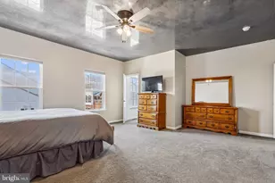 7504 Brunson Cir, Gainesville, VA 20155 - Photo 24