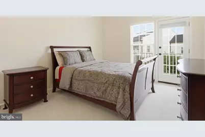 7931 Crescent Park Drive, Gainesville, VA 20155 - Photo 20