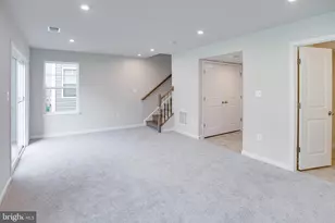 18297 Summit Pointe Dr, Triangle, VA 22172 - Photo 36