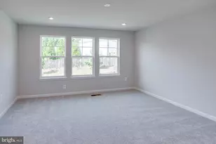 18297 Summit Pointe Dr, Triangle, VA 22172 - Photo 18