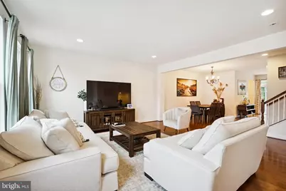 16608 Danridge Manor Drive, Woodbridge, VA 22191 - Photo 12