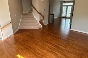 14406 Fowlers Mill Dr, Gainesville, VA 20155 - Photo 2