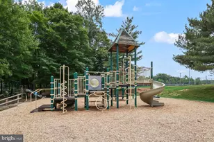 16008 Fairway Dr, Dumfries, VA 22025 - Photo 36