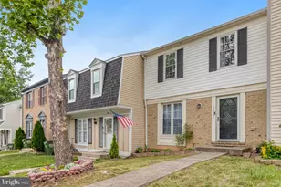 2902 Madeira Ct, Woodbridge, VA 22192 - Photo 2