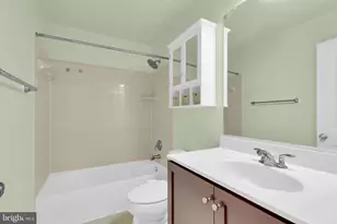 8128 Honey Bee Way, Manassas, VA 20111 - Photo 32