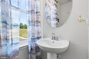 4014 Shire Meadow Ln, Triangle, VA 22172 - Photo 8