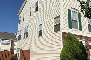 8010 Duck Pond Terrace, Manassas, VA 20111 - Photo 2