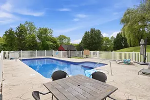10601 Ausley Ct, Nokesville, VA 20181 - Photo 4