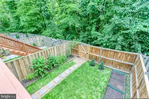 15242 Streamside Ct, Dumfries, VA 22025 - Photo 18