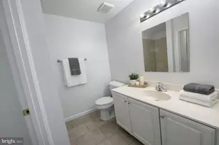 17453 Kagera Dr, Dumfries, VA 22025 - Photo 12