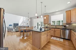 15714 Victorias Crest Pl, Haymarket, VA 20169 - Photo 18